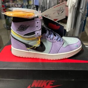 Men’s Nike Air Jordan 1 High Lavender and Black Size 8.